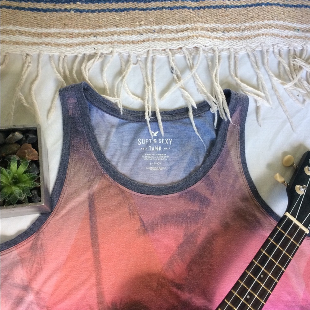 Soft and sexy American eagle tank top